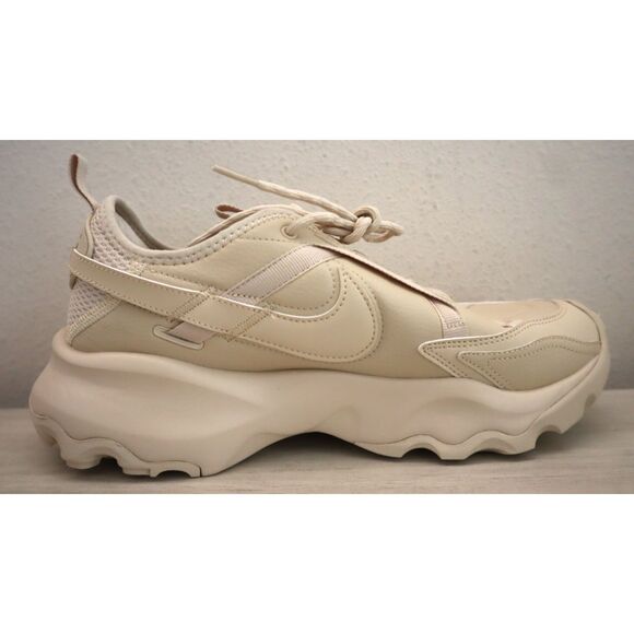 Nike HF1055-133 Women's Sz 11 Sanddrift/Beige TC 7900 Walking/Hiking Shoes - Picture 6 of 13